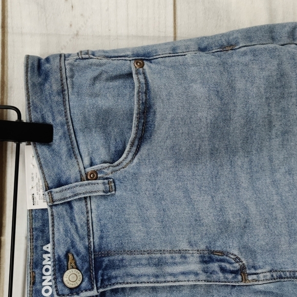 sonoma High Rise Straight Crop Jeans Lighter Wash, Size 10 - Picture 4 of 13